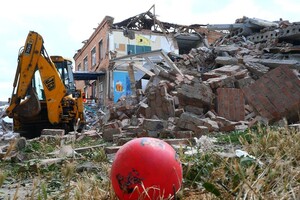 Удар по месту выдачи гуманитарной помощи в Орехове: из-под завалов достали еще трех погибших