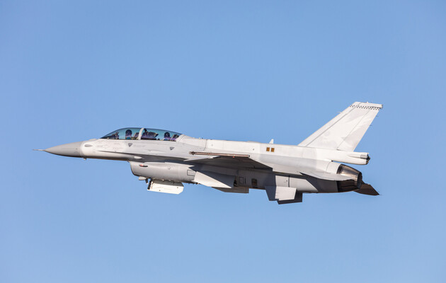 Украина и Франция в Вильнюсе подпишут документы о старте обучения пилотов на F-16