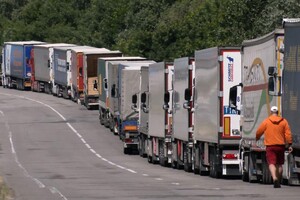 На украинско-польской границе образовались очереди из грузовиков