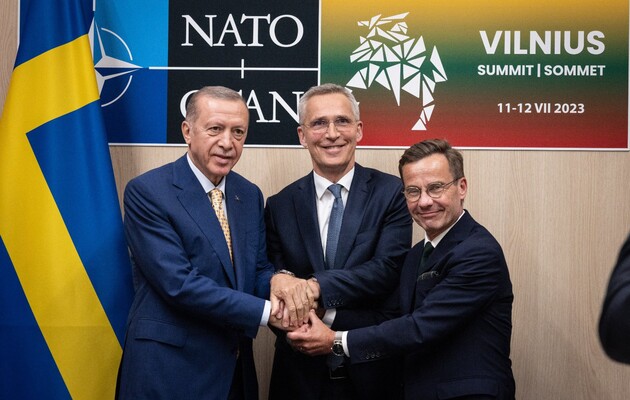 Шлях до НАТО: У Швеції відмовилися видати Туреччині двох прибічників Ґюлена