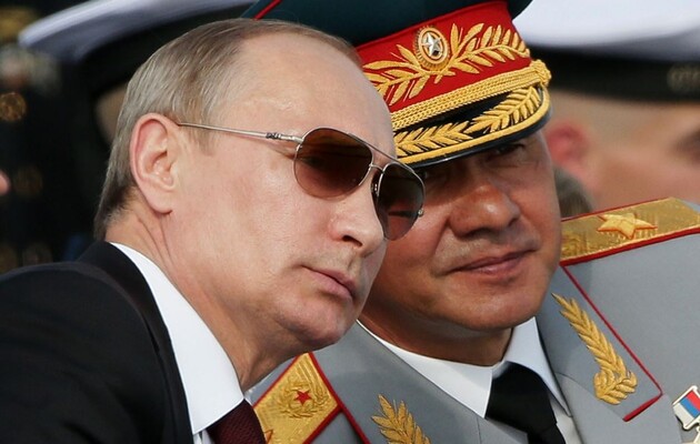 Российское руководство проводит "логические" увольнения, которые Киеву только на руку