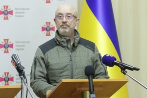 Резніков: Норма про недопущення розташування іноземних військових баз на території України є застарілою 