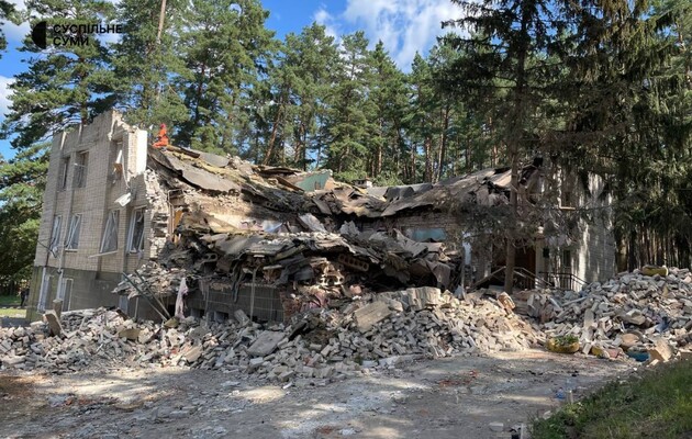 Уничтоженный детский лагерь в Сумах