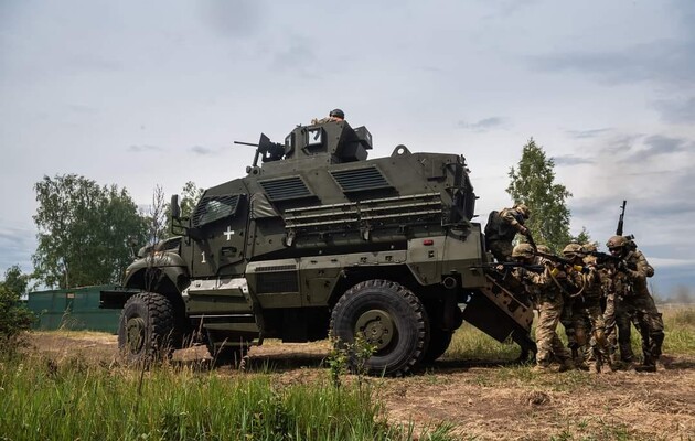 Росіяни збільшили кількість напрямків для наступу до шести – Генштаб