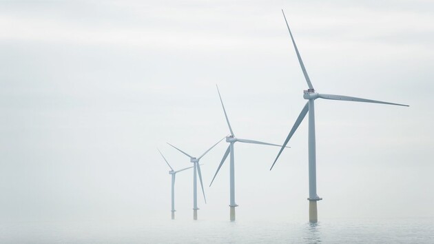Большие ветроэнергетические проекты переживают кризис именно тогда, когда в мире в них больше всего нуждаются — Bloomberg
