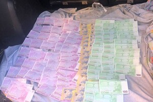Хабар у 40 тисяч євро за закриття кримінальної справи: ДБР затримало правоохоронця