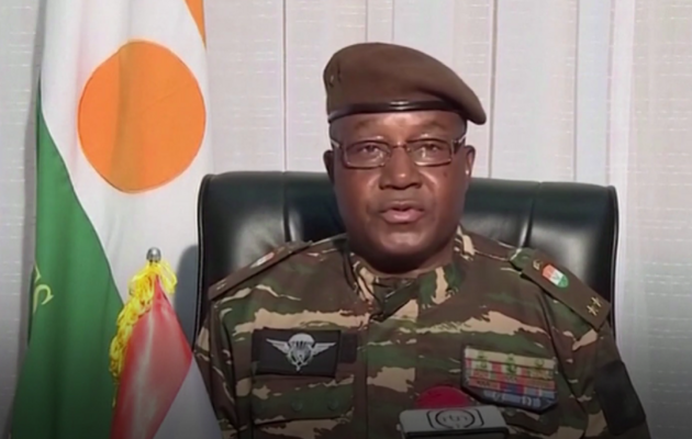 Командувач президентською гвардією Нігеру оголосив себе новим лідером країни