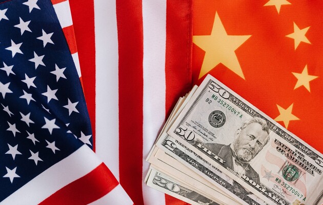 Байден обмежить технологічні інвестиції США в Китай у середині серпня – Bloomberg