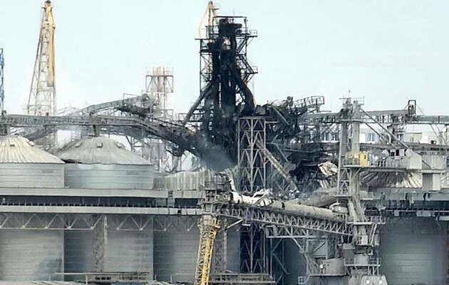 Повреждение инфрастуктуры одного из Черноморских портов Украины