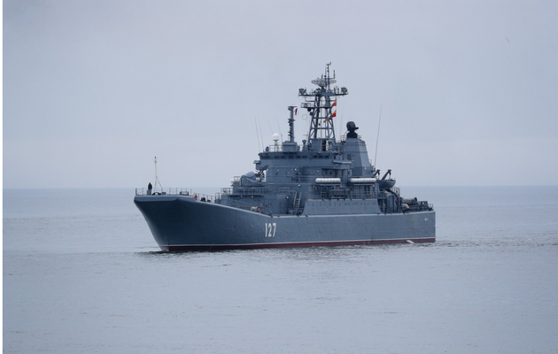 Российские оккупанты снова вывели ракетоносители в Черное море