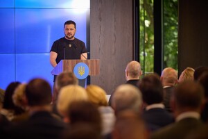 Президент Украины озвучил пять ориентиров для послов, выступив на совещании
