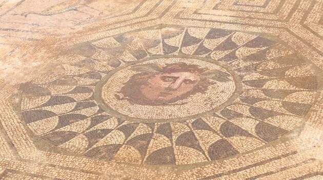 В Іспанії виявили «виняткову» мозаїку із зображенням горгони Медузи