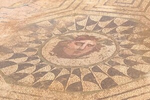 В Іспанії виявили «виняткову» мозаїку із зображенням горгони Медузи