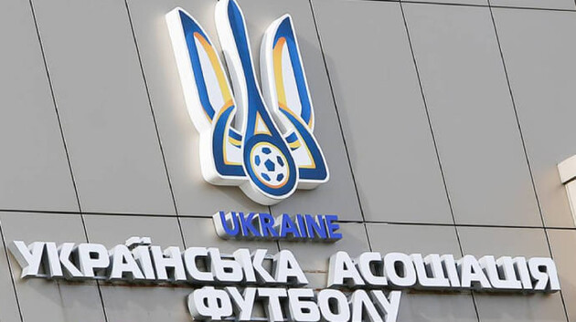 Украина призвала УЕФА исключить всех россиян из организации