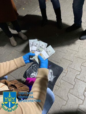 В Одесской области на мошенничестве разоблачили женщину: за 40 тысяч долларов предлагала закрыть уголовное дело против экс-прокурора