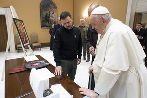 Ми запрошували Папу Франциска відвідати Україну, але достатньо, щоб він допоміг повернути дітей з РФ – Зеленський