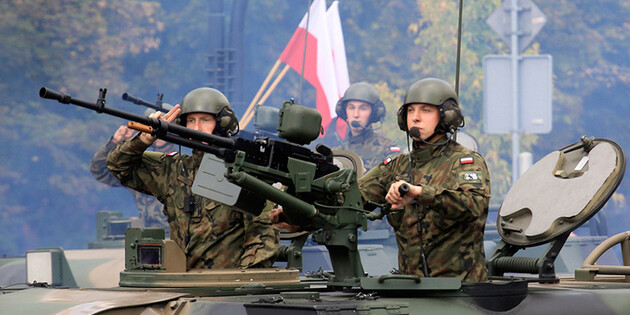Минобороны Польши отчиталось о перемещении дополнительных войск на границу с Беларусью