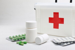 Подготовка к зиме: какие лекарства должны быть в домашней аптечке