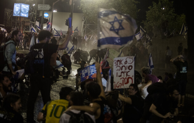 Тисячі ізраїльтян знову вийшли на вулиці проти судової реформи