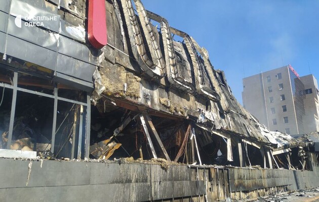 «Згоріло все»: в одеському гіпермаркеті Fozzy повідомили про приблизну суму збитків