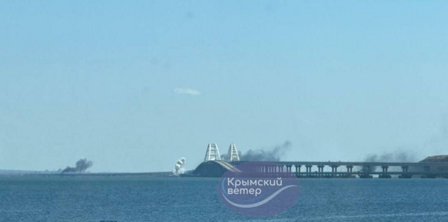 Россияне усиливают охрану Керченского моста после взрывов в Крыму – ВМС