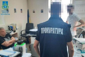 На взяточничестве разоблачили чиновника горрады Львова и его сообщницу