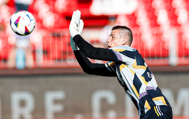 Андрей Лунин