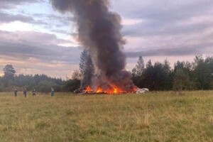 Части самолета Пригожина разбросало на пять километров - очевидцы