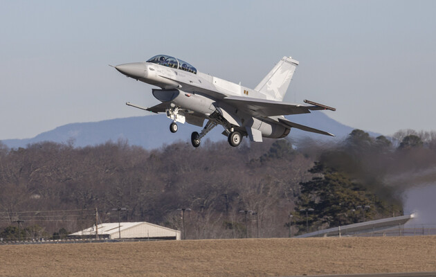 Португалия также будет помогать готовить украинских пилотов для полетов на F-16