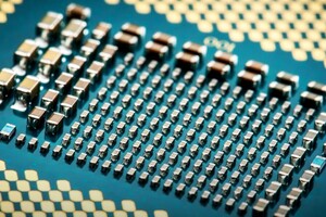 Китай імпортує рекордну кількість обладнання для виробництва мікросхем — FT
