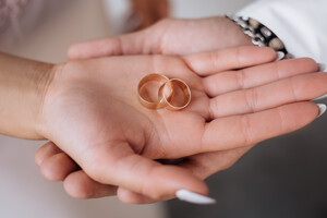 Брак до 18 лет: можно ли жениться по разрешению суда