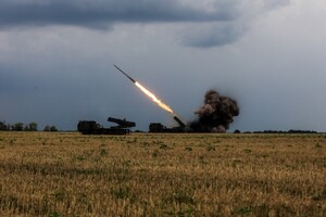 У США зростає підтримка ідеї надати Україні касетні боєприпаси для РСЗВ — WP