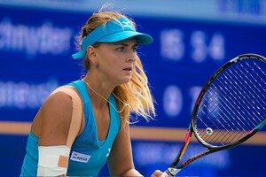 Бельгійська тенісистка українського походження відмовилася потиснути руку білорусці на US Open