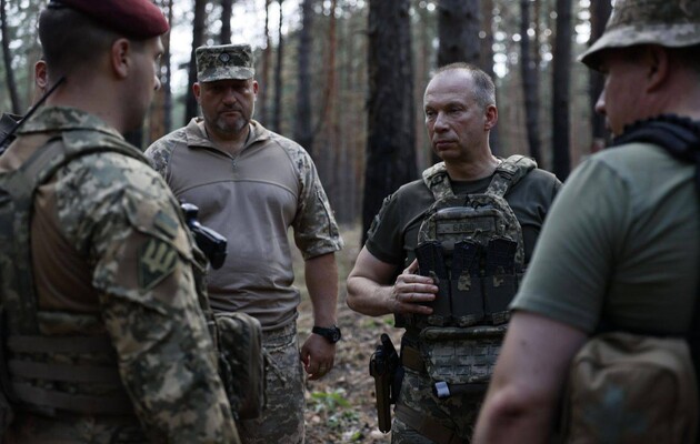 Сирський відвідав передову - спланували з командирами подальші дії