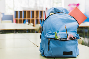 Подготовка к школе: что положить в рюкзак ребенка на случай воздушной тревоги