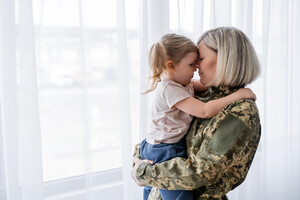 Военный НДФЛ обеспечивает достойные условия жизни для семей военных в тылу – эксперты