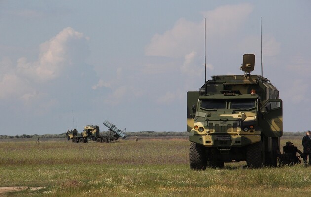 Украинская разработка - ракетный комплекс "Нептун". Дальность стрельбы составляет 280 км