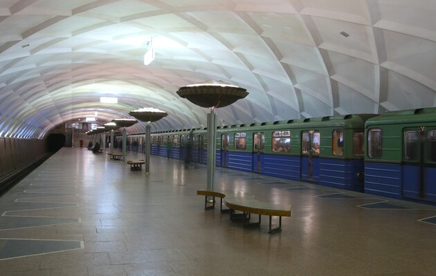 В Харькове стало больше школьников, которые будут учиться в метро