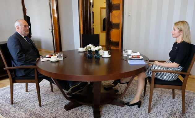 Президент Естонії Алар Каріс із прем’єркою Каєю Каллас