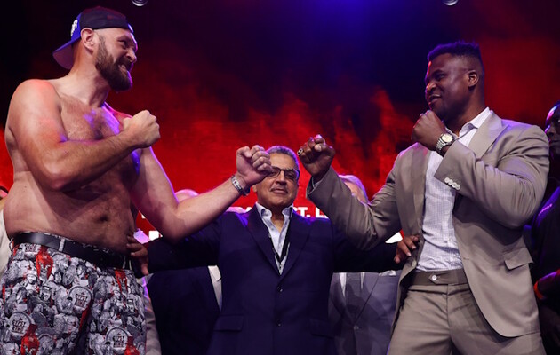 Ф'юрі та Нганну зустрілися перед боєм