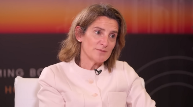 Міністр енергетики Іспанії Тереса Рібера заявила, що ЄС не збирається найближчим часом забороняти СПГ з РФ