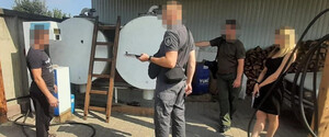 Розкрадав пальне і облаштував удома міні-АЗС: суд арештував майно полковника ДСНС з Запорізької області