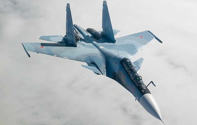 Кому Росія передає свої винищувачі Су-30 під час війни