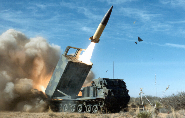 Байден приближается к решению предоставить Украине ракеты ATACMS — FT