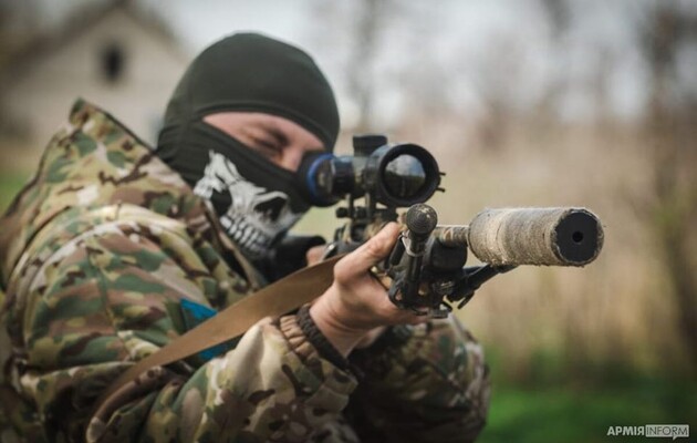 Украинский снайпер ювелирно уничтожил россиянина на расстоянии километра