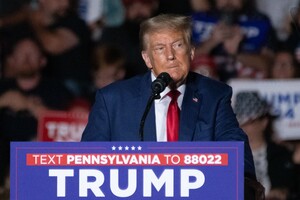 Трамп сказал, что не слушал своих адвокатов по поводу проигрыша выборов в 2020 году, потому что «не уважал их»