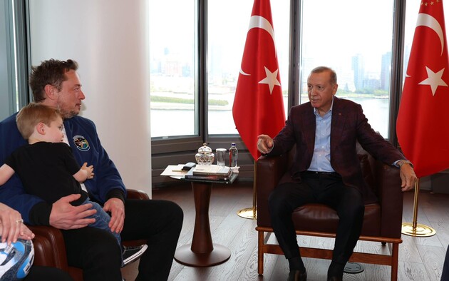 Ердоган запропонував Маску побудувати в Туреччині завод Tesla