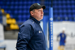 Главного тренера сборной Украины по хоккею отстранили от должности
