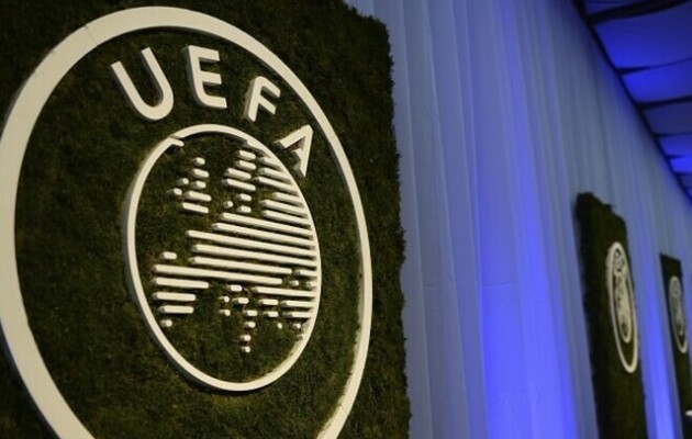 УЄФА оштрафував УАФ за расистську поведінку вболівальників