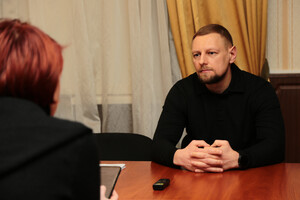 Руководитель главного подразделения детективов НАБУ Калужинский подтвердил ZN.UA, что мобилизовался. Но есть нюанс